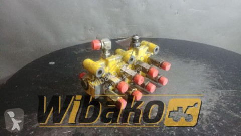 Distribuidor hidráulico Komatsu nuevo