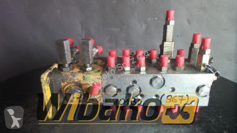 Distribuidor hidráulico Komatsu nuevo