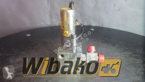 Distribuidor hidráulico Komatsu nuevo