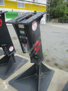 Vybavenie stavebného stroja Skancraft hydraulické kladivo ojazdený