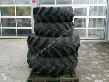 Pneus John Deere 2x520/85R38 und 2x480/70R28