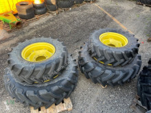 Pneus John Deere 2x 380/70R24 und 2x 480/70R34
