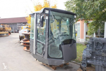 cabine / carrosserie Hitachi