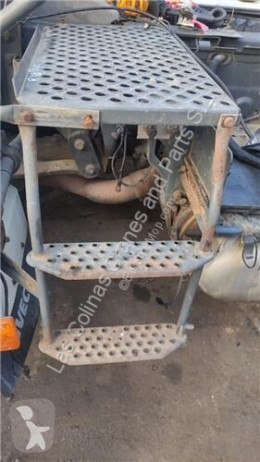 Estribo / escalera Iveco