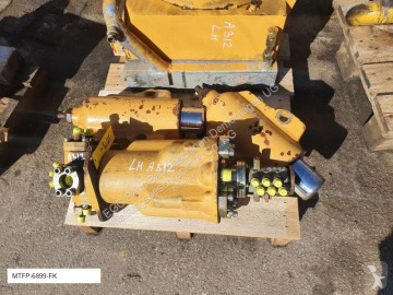 محرك مُعشّق Liebherr