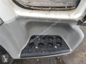 Nissan Marchepied PeldaÃ±o Chasis Derecho CABSTAR E 120.35 pour camion CABSTAR E 120.35