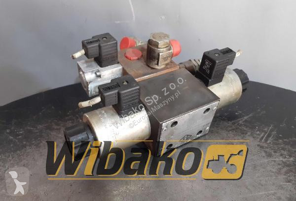 قطع غيار الأشغال العمومية O&K Valves set O&K...
