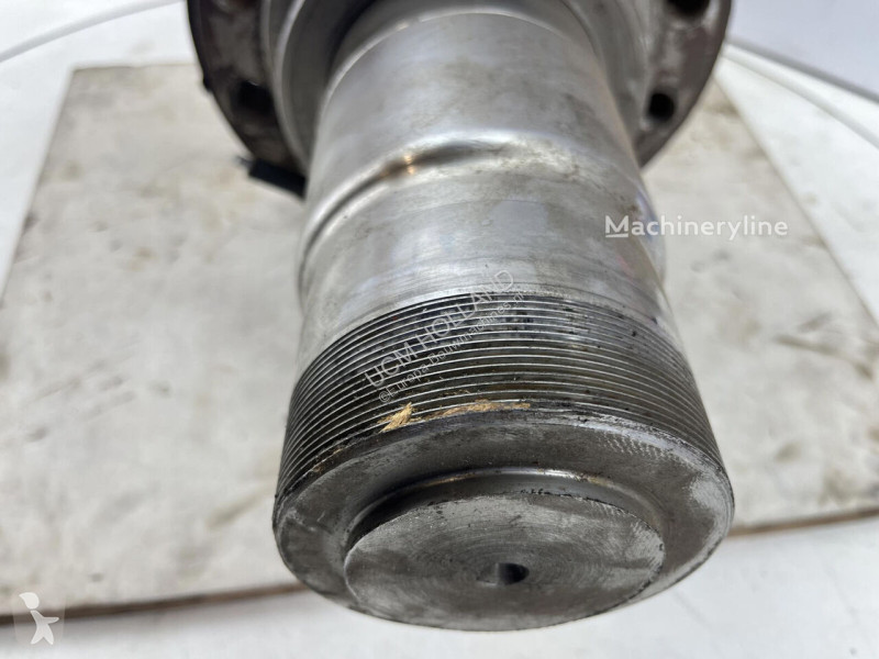Pièces engins tp  Steering knuckle 12 holes axle 3