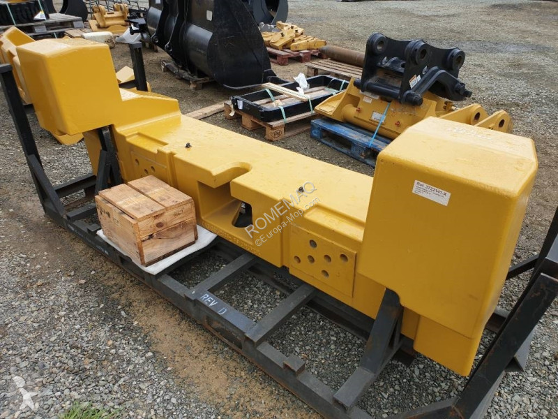 Material de obra Caterpillar IMPLEMENTOS Y...