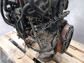 قطع غيار الأشغال العمومية Isuzu 2615 3000 - 3.0