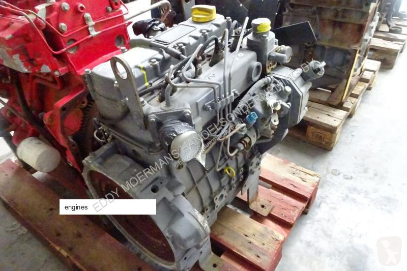 قطع غيار الأشغال العمومية Deutz Several