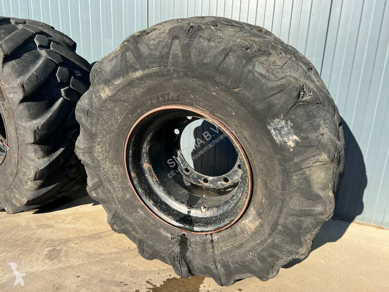 Náhradní díly stavba Michelin 445/70R19.5 incl....
