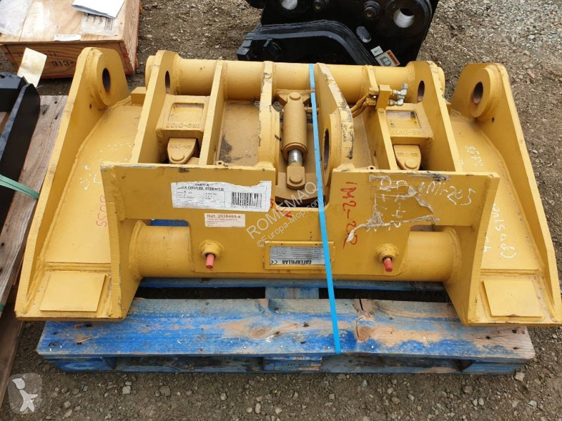 Material de obra Caterpillar IMPLEMENTOS Y...