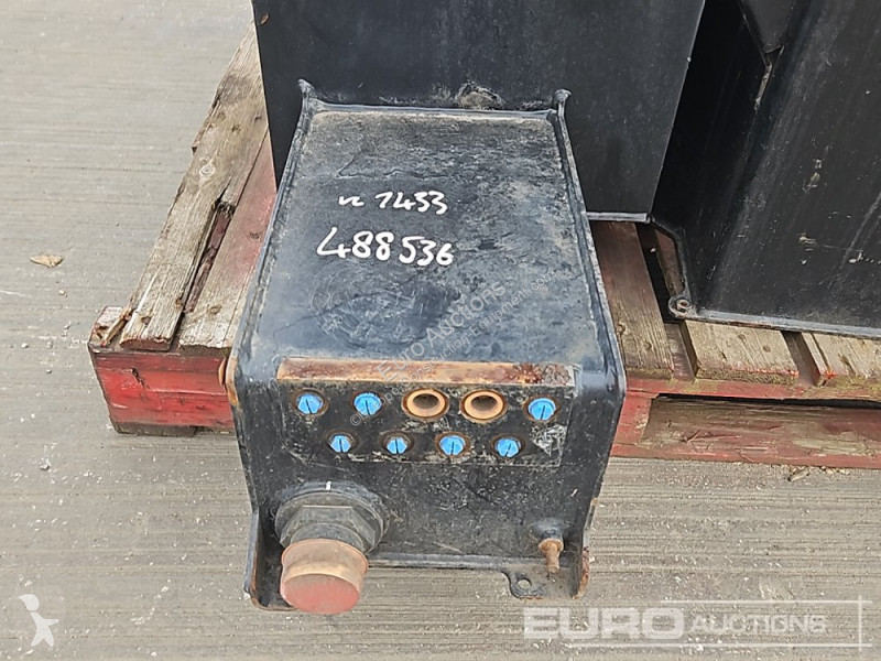 قطع غيار الأشغال العمومية JCB