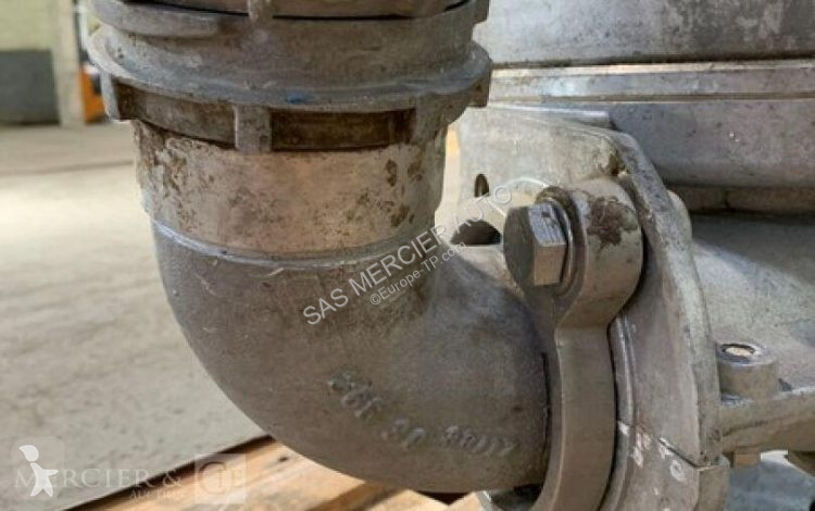 آلة لمواقع البناء  pompe immergee pour eau boueuse