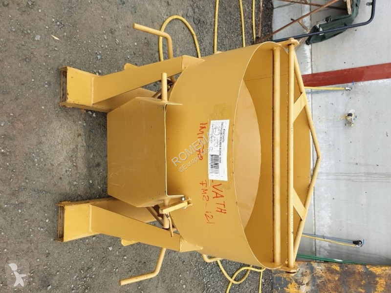 Material de obra Caterpillar IMPLEMENTOS Y...