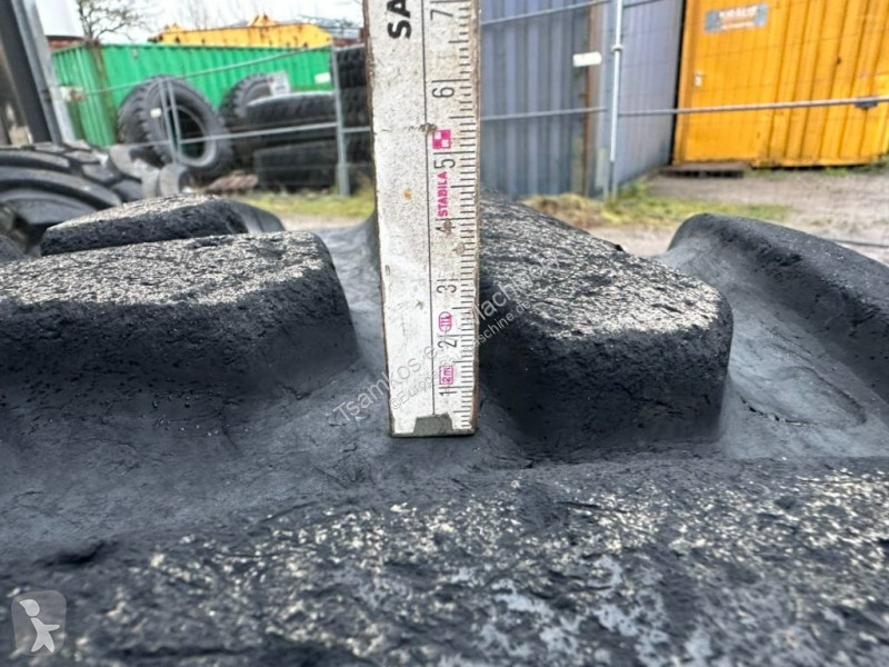 Náhradní díly stavba Mitas 445 / 65 R 22.5...