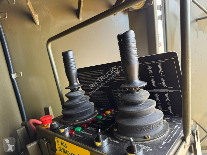 Кран  BV 730 BergingsKraan 28 Ton/Meter / t.b.v...