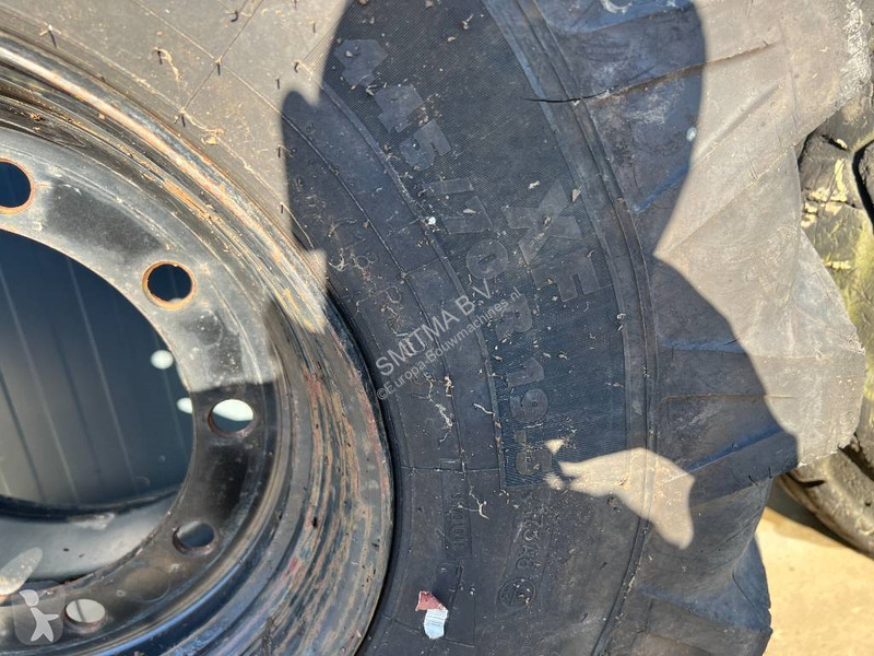 Náhradní díly stavba Michelin 445/70R19.5 incl....