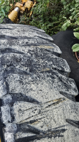 Запчастини для спецтехніки Michelin 18.00R33