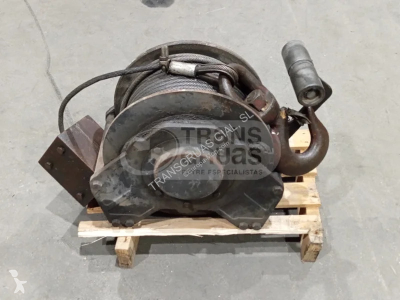 Attrezzature automezzi pesanti  P15