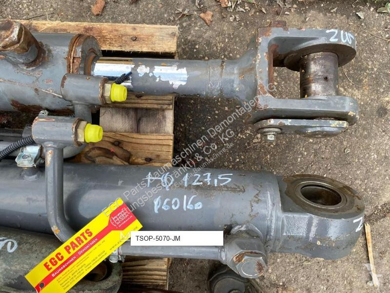 Pezzi di ricambio macchine movimento terra Hitachi
