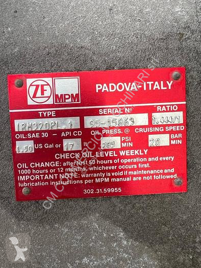 Pezzi di ricambio macchine movimento terra...