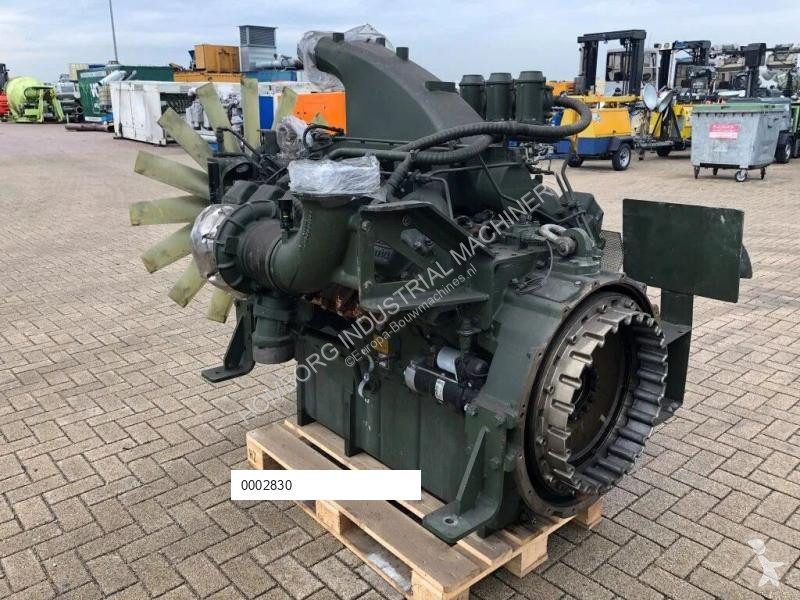 Losse onderdelen bouwmachines MTU Moteur 12V...