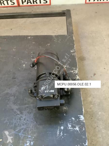 قطع غيار الأشغال العمومية Hitachi Pompe...