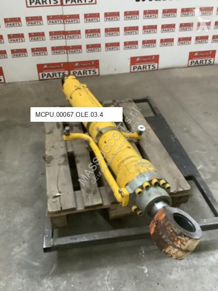 قطع غيار الأشغال العمومية New Holland Vérin...