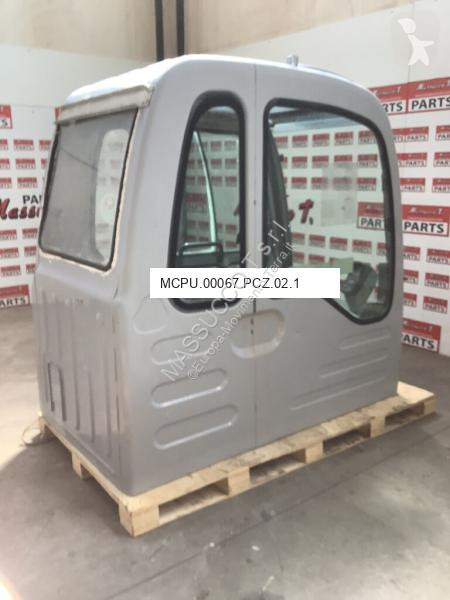 Recambios maquinaria OP New Holland Cabine pour...