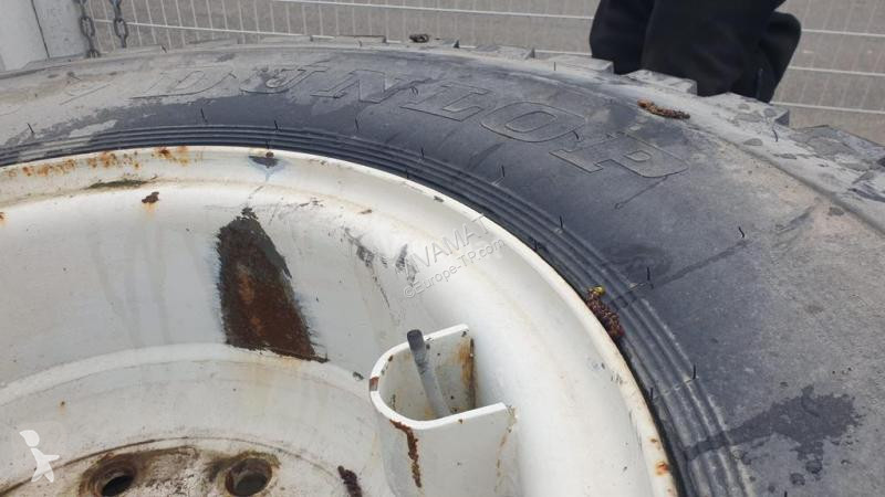 Reservdelar anläggningsmaterial Dunlop 12.00R20...