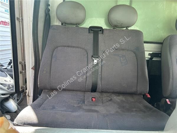 Pièces engins tp Renault Siège pour camion  MASTER