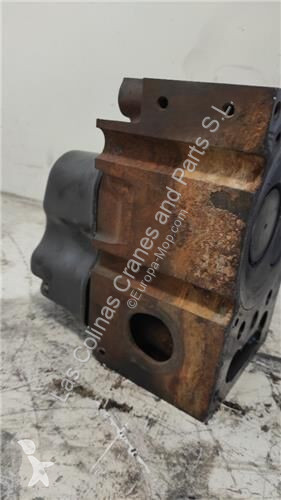 قطع غيار الآليات الثقيلة Renault Culasse 426708...