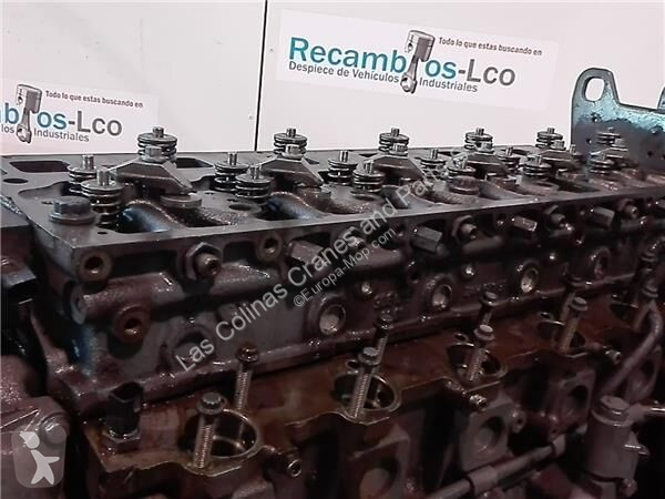 قطع غيار الآليات الثقيلة Mercedes Culasse A 906...
