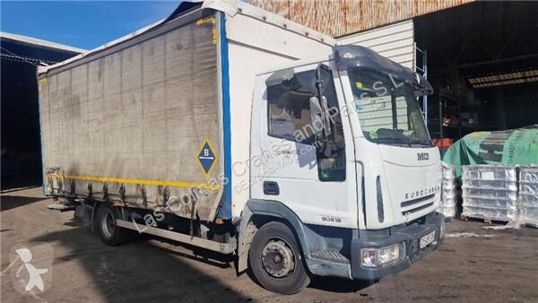 Közműépítő alkatrészek Iveco Siège pour camion...