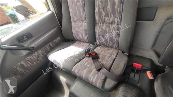 قطع غيار الأشغال العمومية Nissan Siège pour...