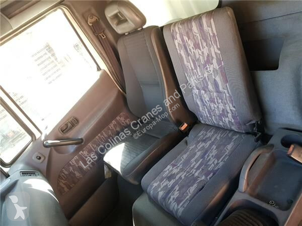 قطع غيار الأشغال العمومية Nissan Siège pour...