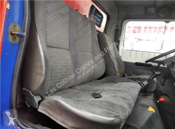 قطع غيار الأشغال العمومية Nissan Siège pour...