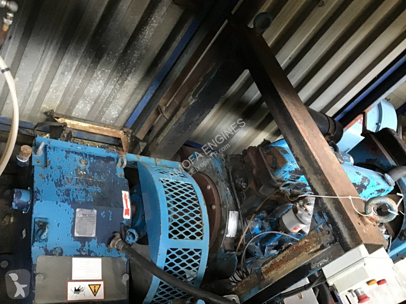 Náhradní díly stavba Ford 2714E POMP 550 BAR USED
