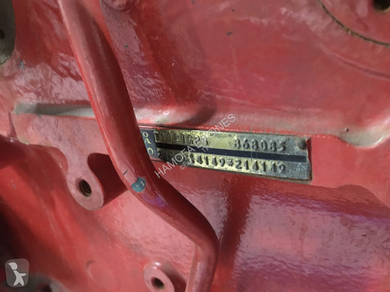 قطع غيار الأشغال العمومية Volvo TD121GPB POMP...
