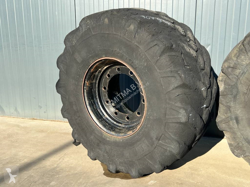 Náhradní díly stavba Michelin 445/70R19.5 incl....