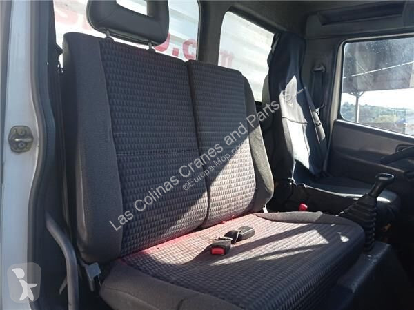 قطع غيار الأشغال العمومية Nissan Siège pour...