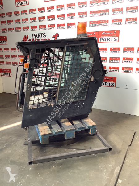 Peças máquinas de construção civil  BobCat 753