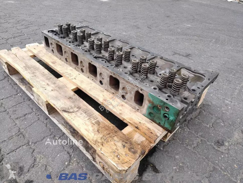 قطع غيار الآليات الثقيلة Volvo Cylinderhead...