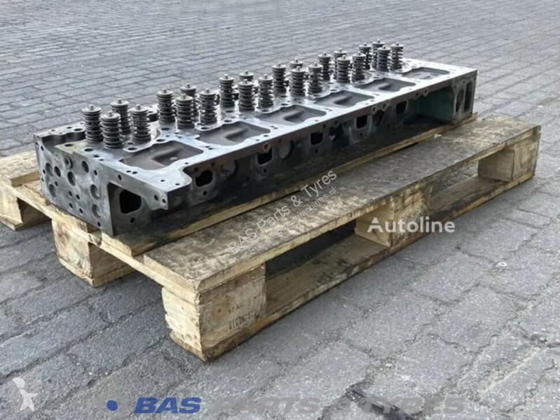 قطع غيار الآليات الثقيلة Volvo Cylinderhead...