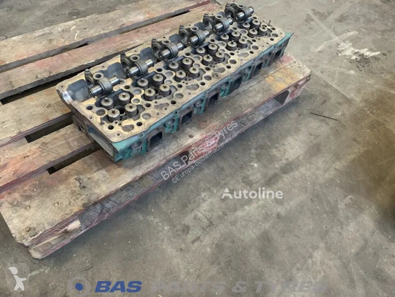 قطع غيار الآليات الثقيلة Volvo Cylinderhead D8K...