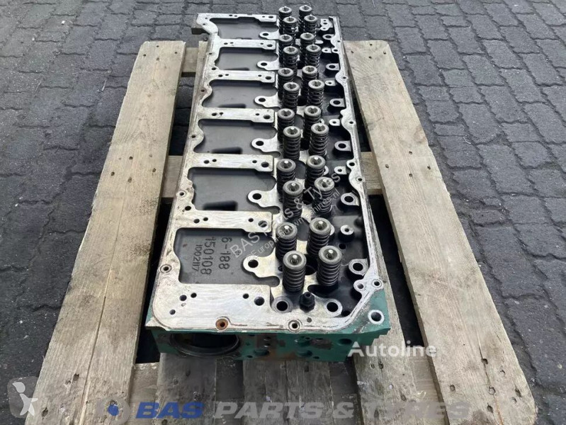 قطع غيار الآليات الثقيلة Volvo Cylinderhead...