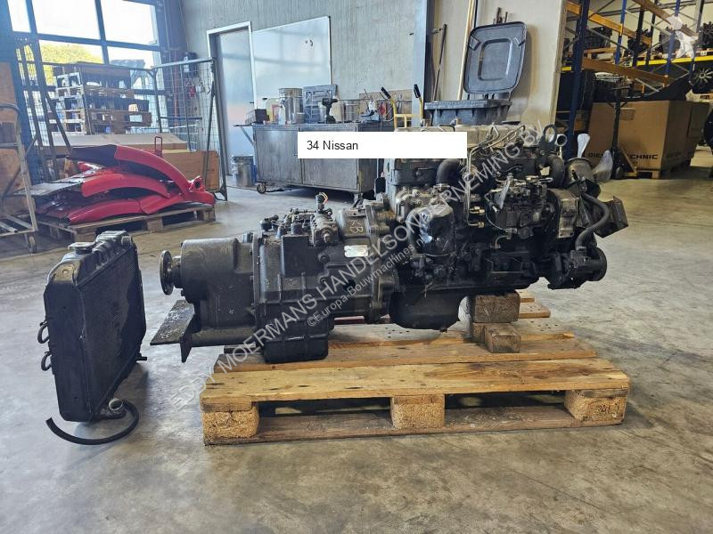 قطع غيار الأشغال العمومية Nissan 2.5 Diesel...