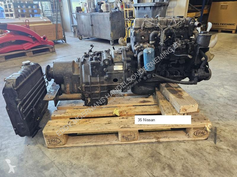 قطع غيار الأشغال العمومية Nissan 2.5 Diesel...